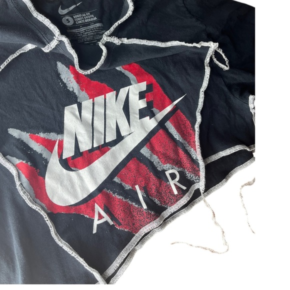 Nike AIR Reworked Contrast Stitch Asymmetrical Crop Top - Picture 4 of 6
